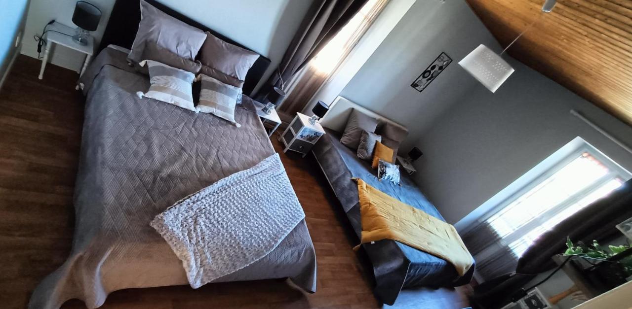 Les Douceurs Du Logis Bed & Breakfast La Garnache Екстериор снимка