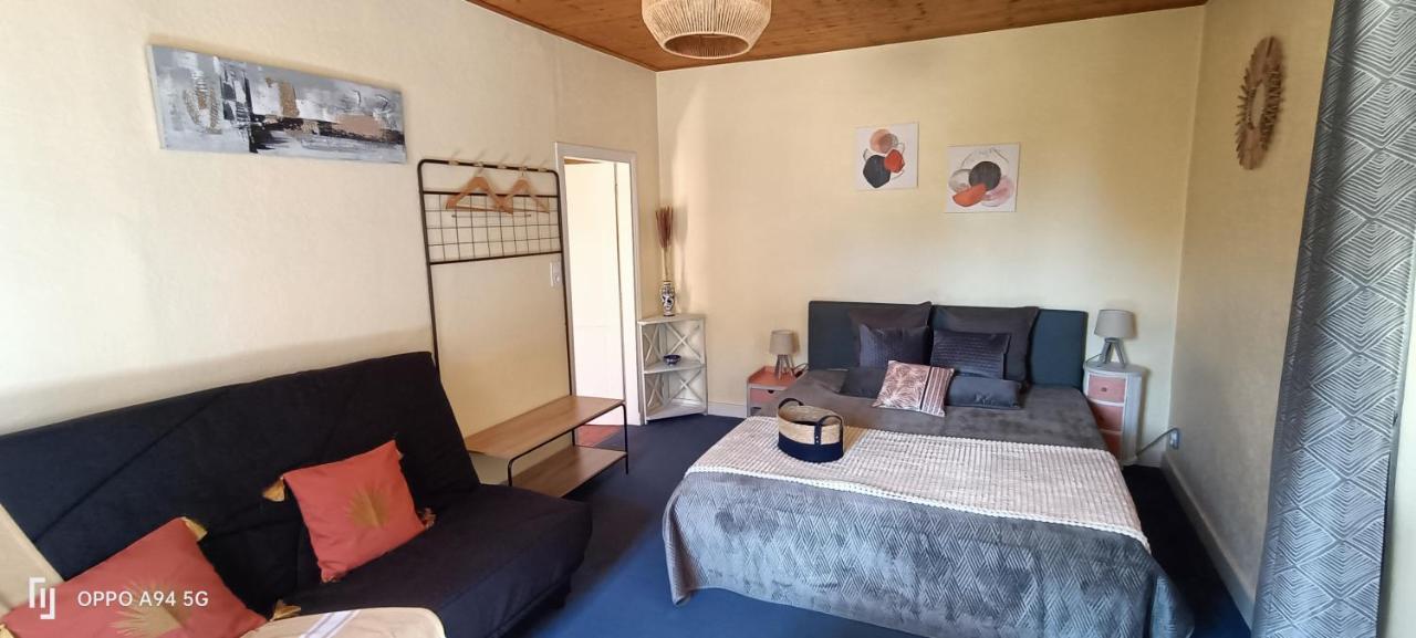 Les Douceurs Du Logis Bed & Breakfast La Garnache Екстериор снимка