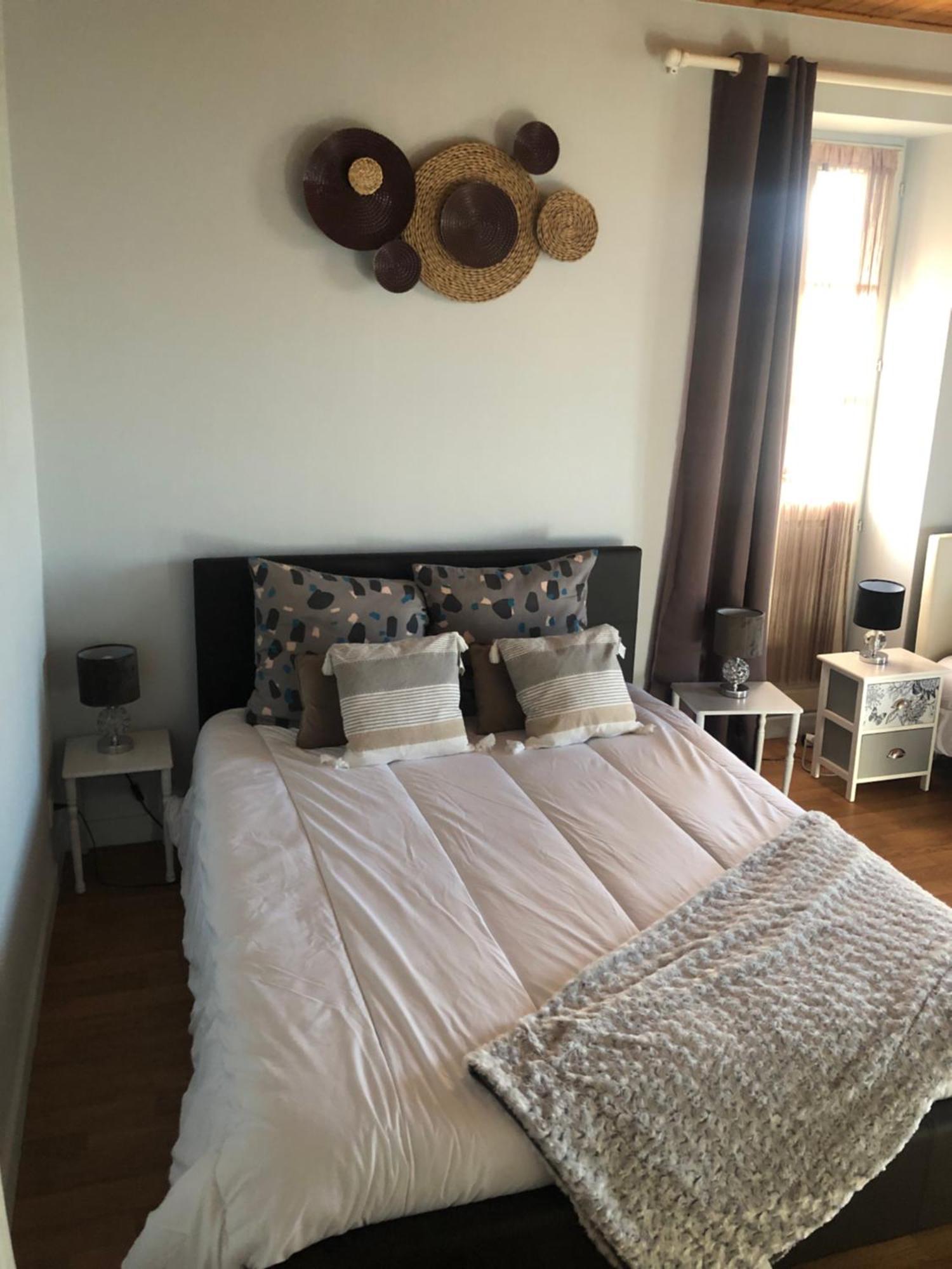Les Douceurs Du Logis Bed & Breakfast La Garnache Екстериор снимка